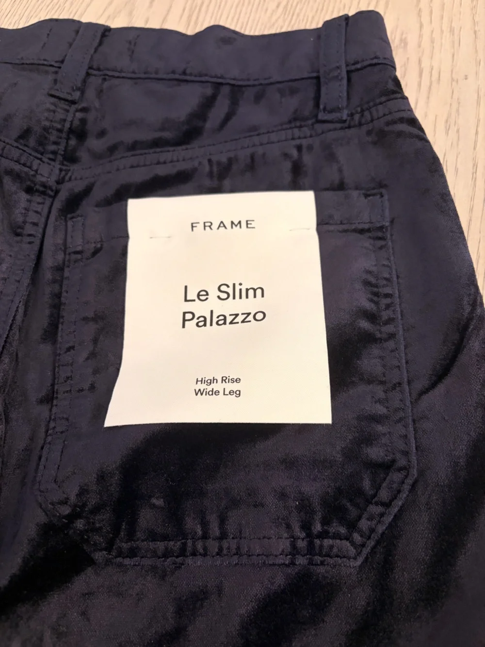 NWT Frame Le-Slim Palazzo Modernest Pocket Jean in Navy Velvet Size 26 - Picture 9 of 14